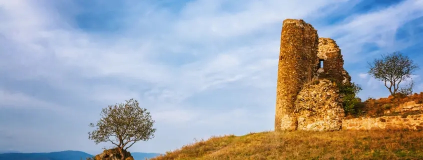 An ancient Mirador on a hill with a clear view representing Transitioning a retirement plan to Mirador