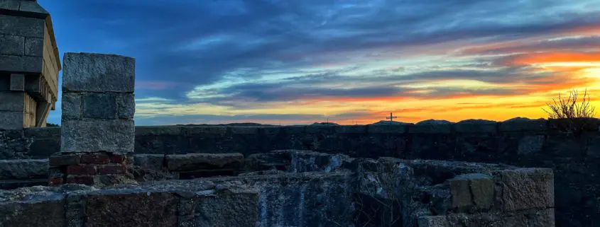 Dusk at a Mirador representing planning for retirement and 550 reporting's role