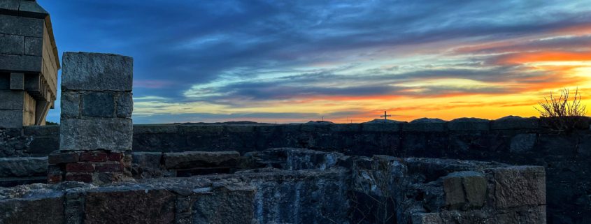 Dusk at a Mirador representing planning for retirement and 550 reporting's role